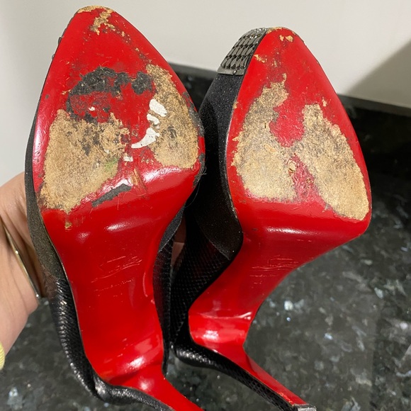 Christian Louboutin Paris - Picture 6 of 6